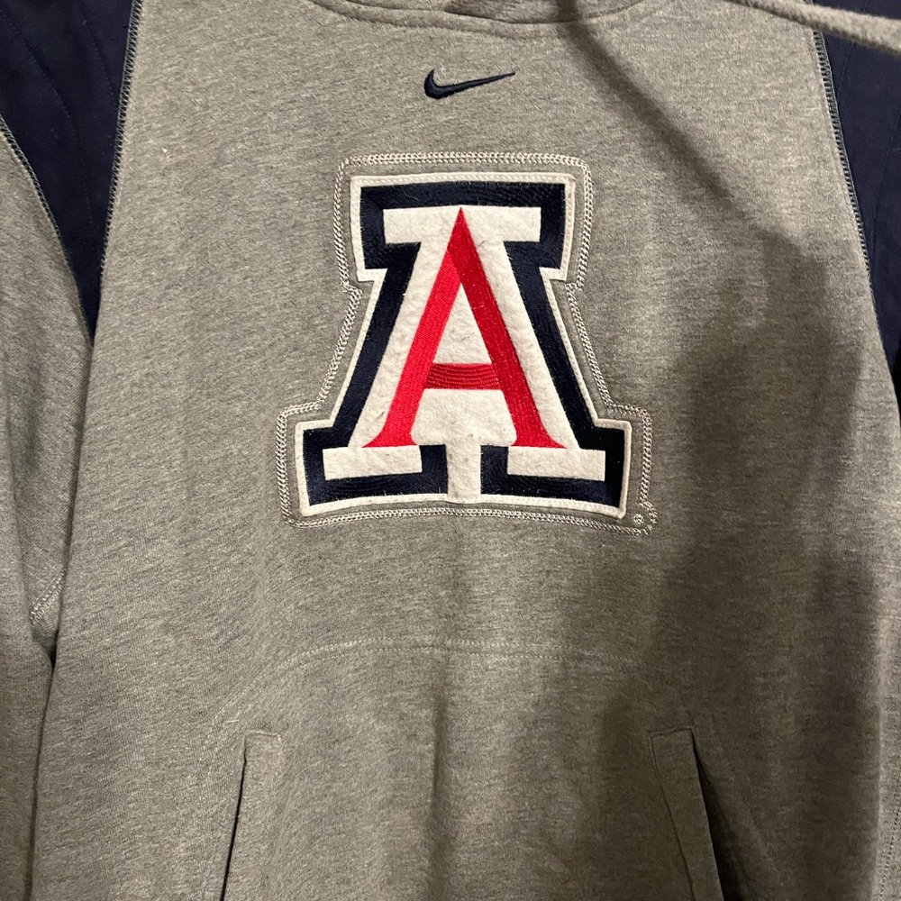 🏆University of Arizona hoodie - Picture 3 of 5